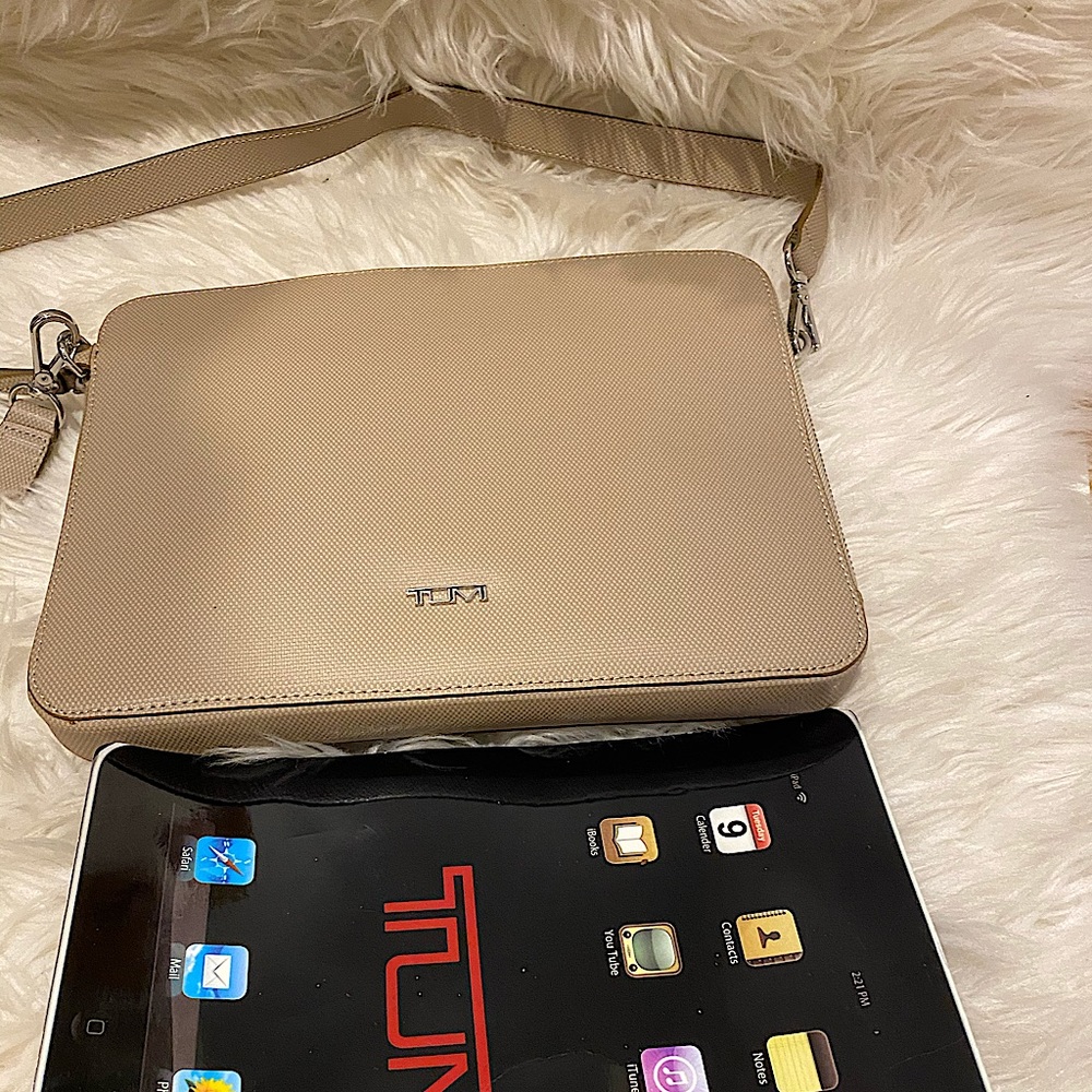Tumi ipad crossbody bag